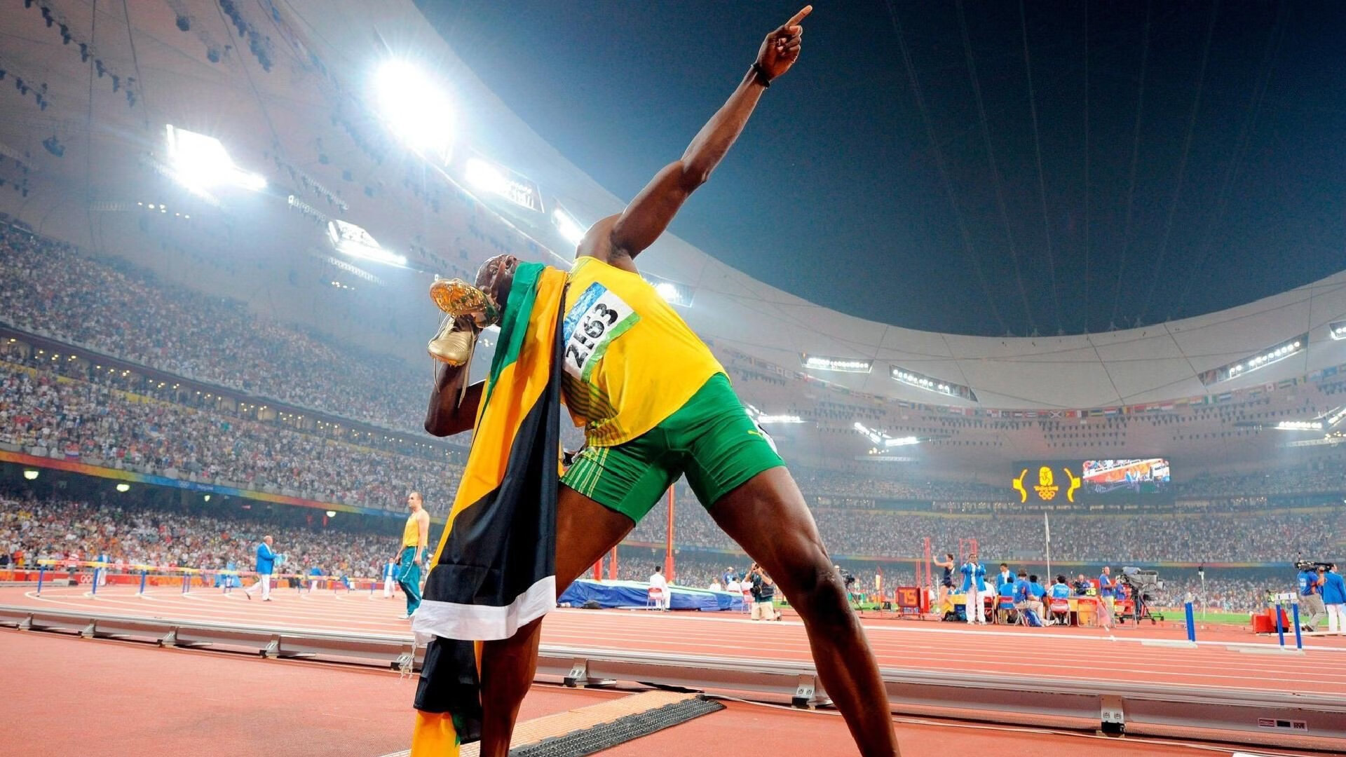 “英超末轮决战在即,冠亚军悬念重重”,2021英超最后一轮