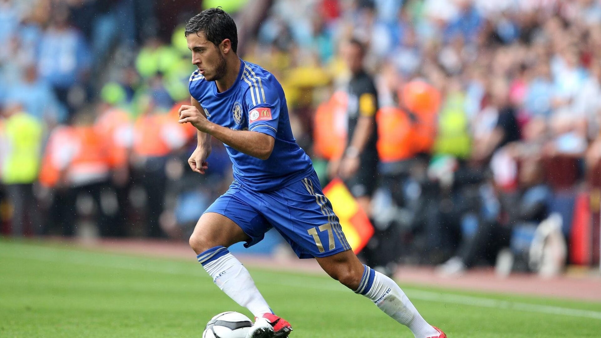 小牛主帅称东契奇为“本时代最全能球员”,东契奇是小前锋还是得分后卫