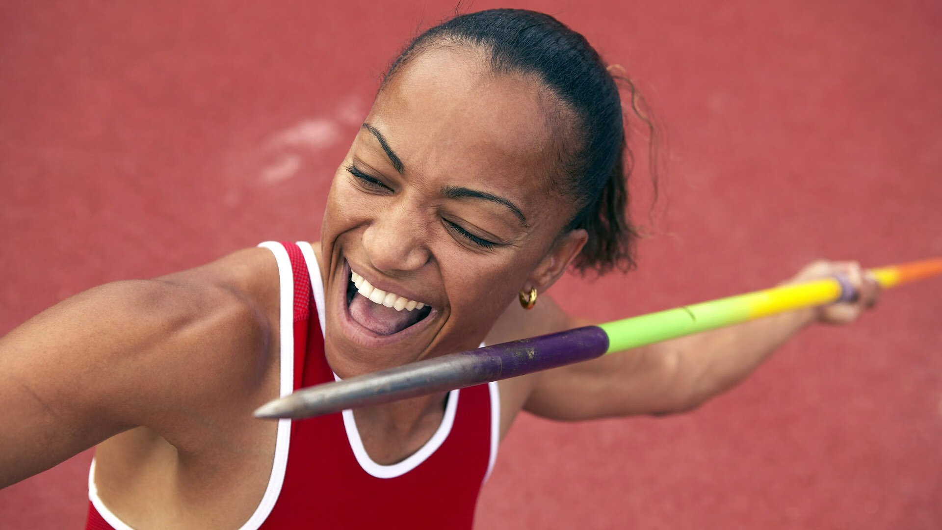 《电竞场景搭建：打造最炫比赛环境》，电竞场景图
